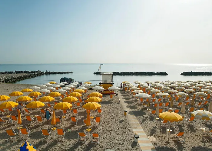 Club Esse MediterraneoAlbergo